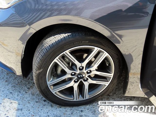 Kia K3 2019 — photo 18