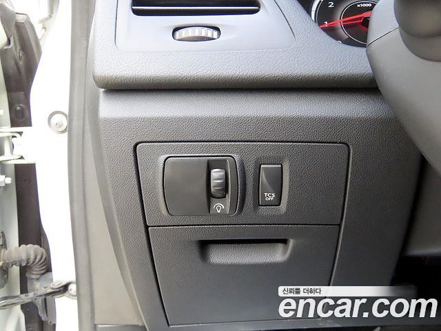 Renault Korea SM5  2016 — photo 12