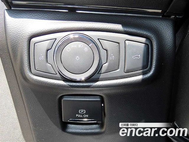 Lincoln MKZ 2018 — photo 12
