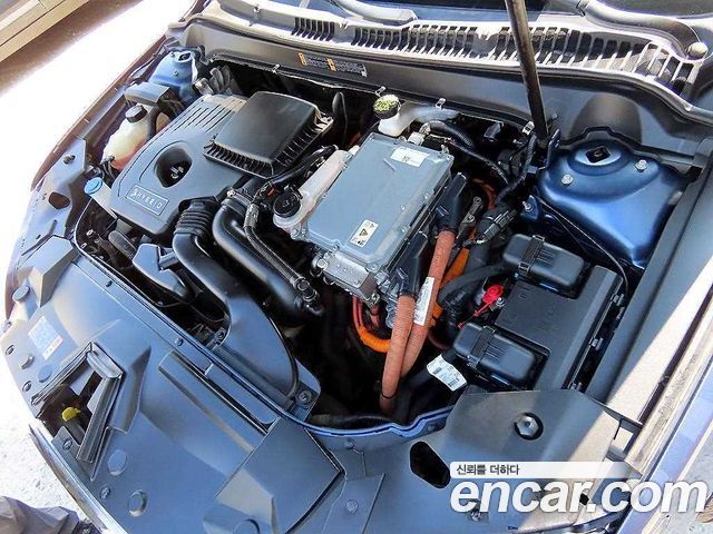 Lincoln MKZ 2018 — photo 19
