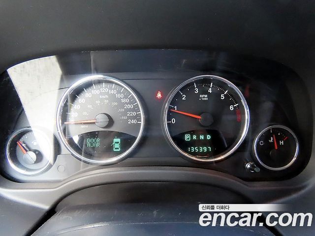 Jeep Compass 2013 — photo 9