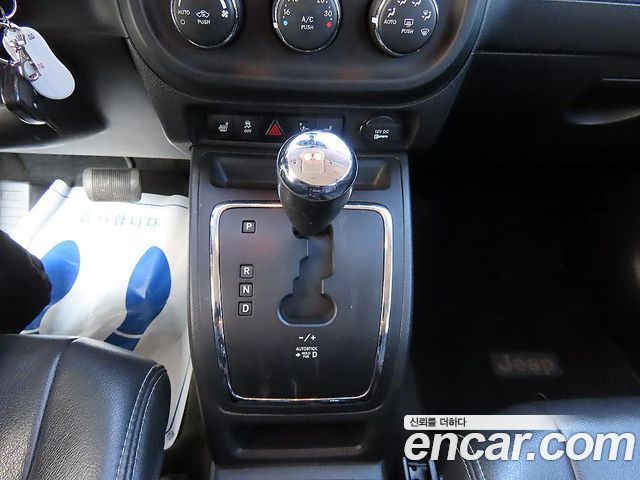 Jeep Compass 2013 — photo 10