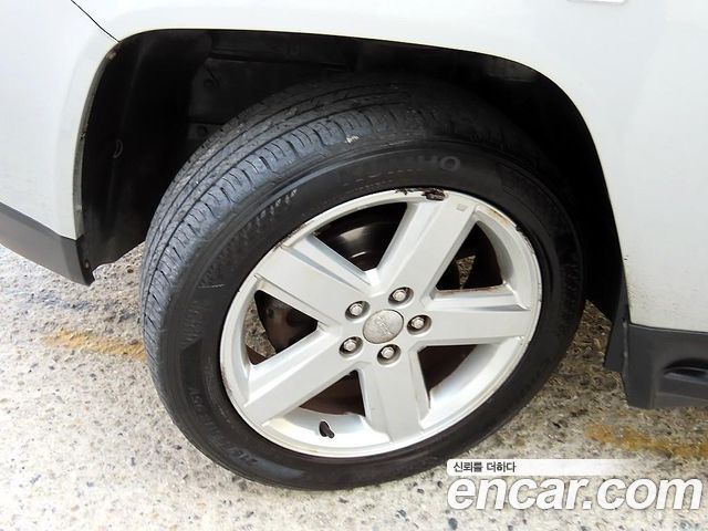 Jeep Compass 2013 — photo 19