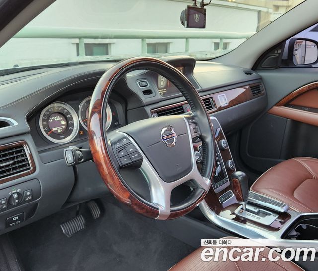 Volvo S80 2012 — photo 14