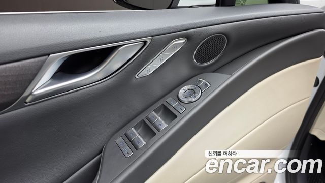 Genesis G80 2024 — photo 32