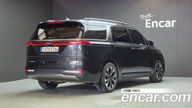 Kia Canival 2022 — photo 2