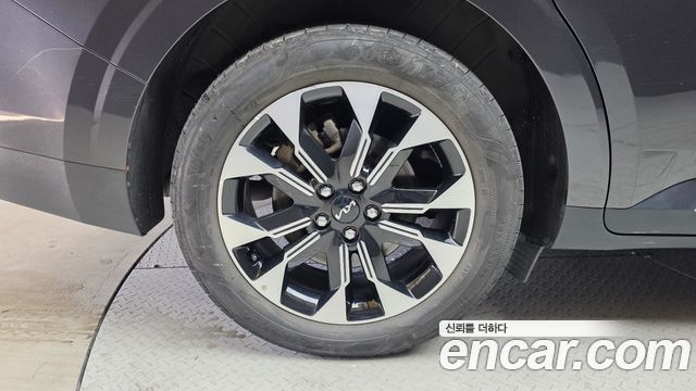 Kia Canival 2022 — photo 5