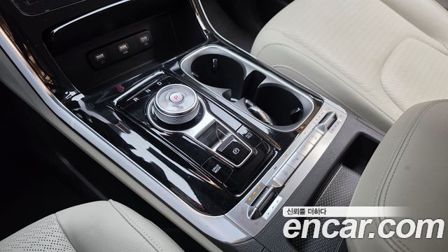 Kia Canival 2022 — photo 12