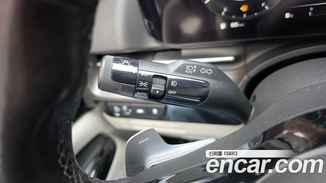 Kia Canival 2022 — photo 28