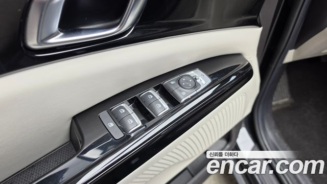Kia Canival 2022 — photo 30