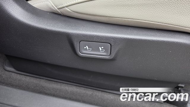 Kia Canival 2022 — photo 32