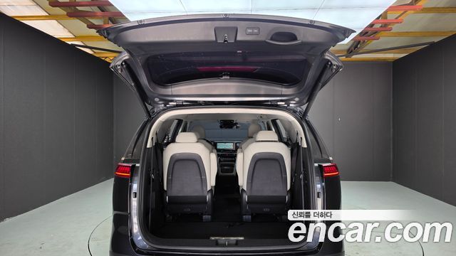 Kia Canival 2022 — photo 34