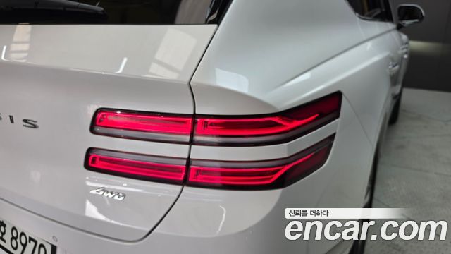 Genesis GV80 2020 — photo 9