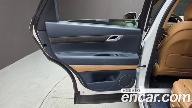 Genesis GV80 2020 — photo 15