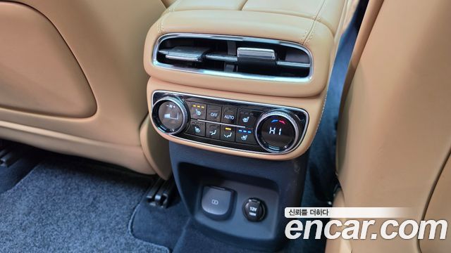 Genesis GV80 2020 — photo 35
