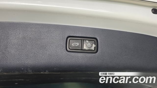 Genesis GV80 2020 — photo 36