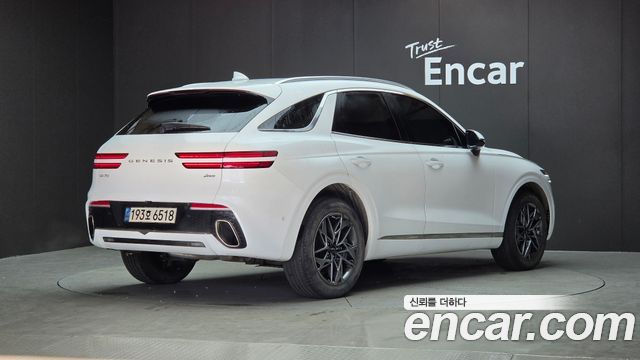Genesis GV70 2023 — photo 2