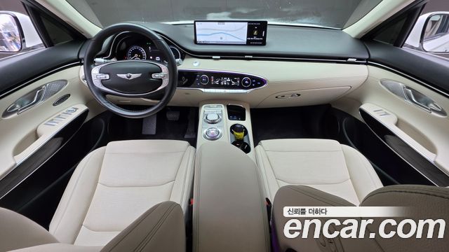 Genesis GV70 2023 — photo 10