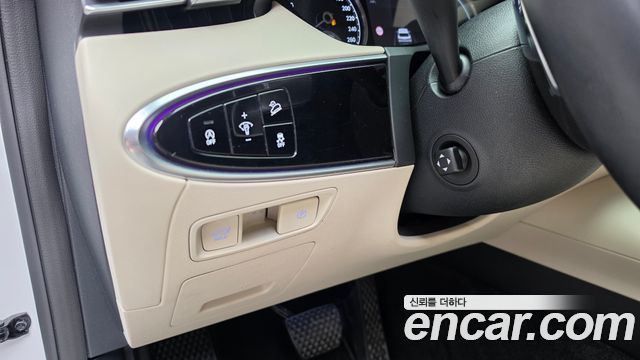 Genesis GV70 2023 — photo 26
