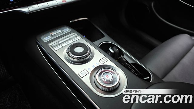 Genesis GV70 2024 — photo 12