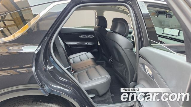 Genesis GV70 2024 — photo 17