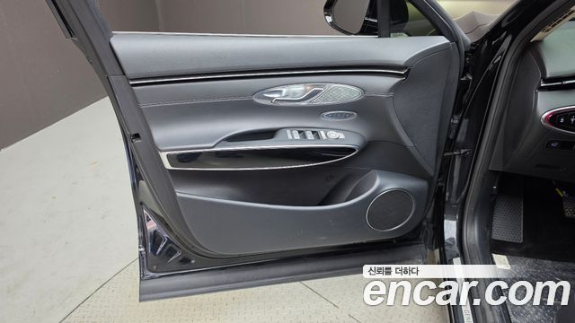 Genesis GV70 2024 — photo 14