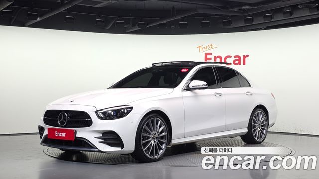 Mercedes-Benz E-Class 2021 — photo 1