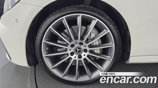 Mercedes-Benz E-Class 2021 — photo 5
