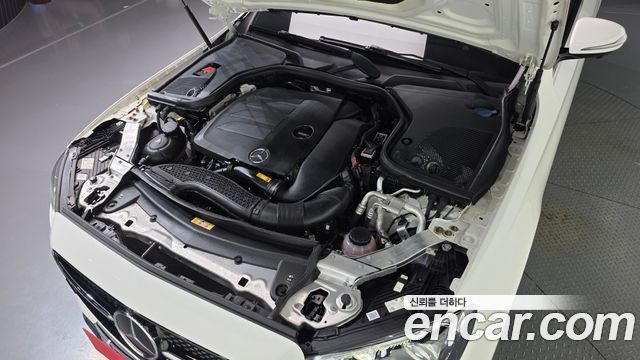 Mercedes-Benz E-Class 2021 — photo 6