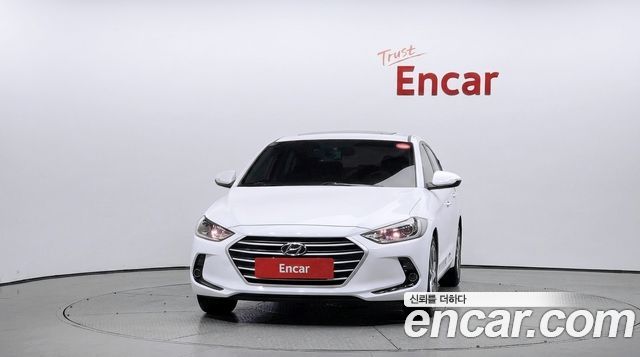 Hyundai AVANTE 2017 — photo 3