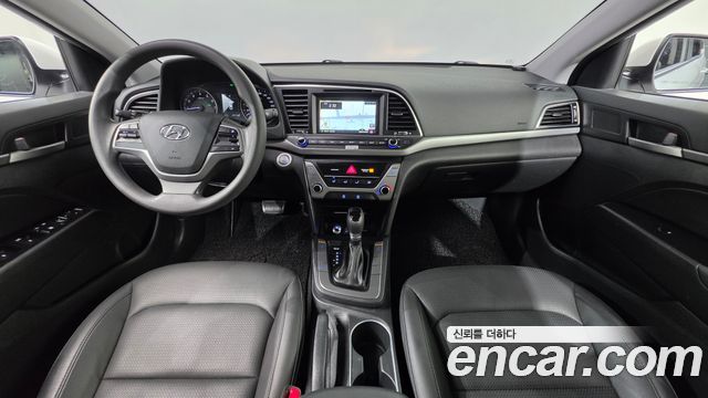 Hyundai AVANTE 2017 — photo 7