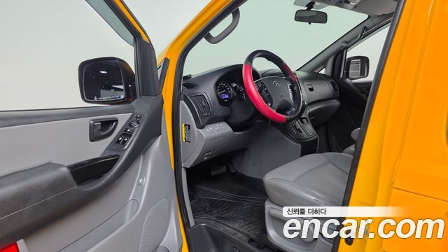 Hyundai Starex 2020 — photo 13
