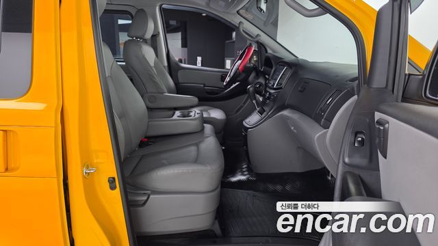 Hyundai Starex 2020 — photo 17