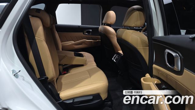 Kia Sorento 2023 — photo 17