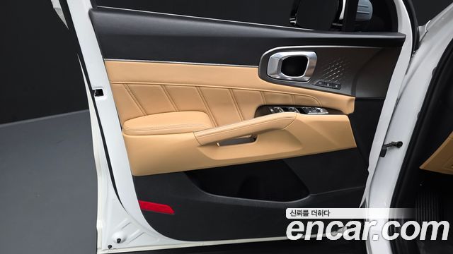 Kia Sorento 2023 — photo 14