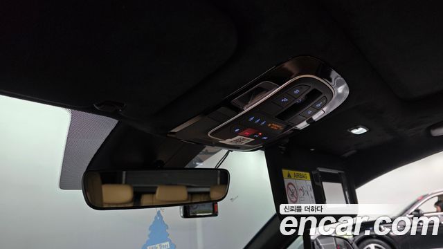 Hyundai Santafe 2023 — photo 25