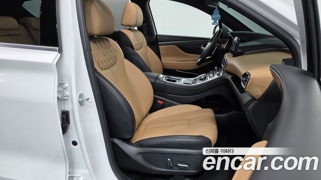 Hyundai Santafe 2023 — photo 16