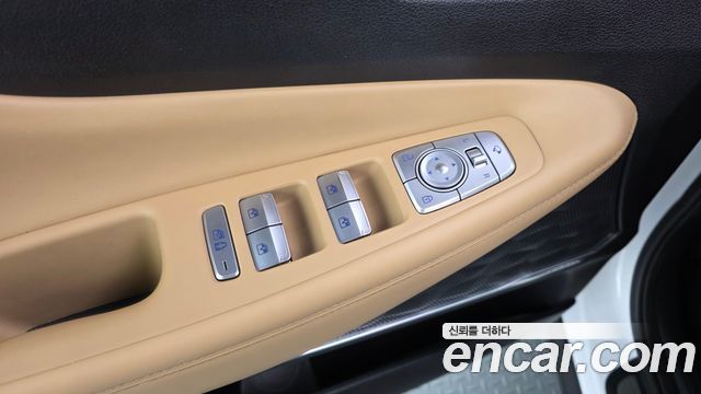 Hyundai Santafe 2023 — photo 28