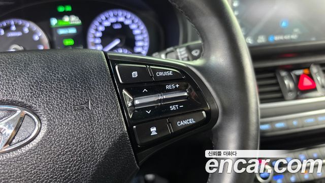 Hyundai Grandeur 2017 — photo 15
