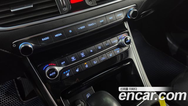 Hyundai Grandeur 2017 — photo 16