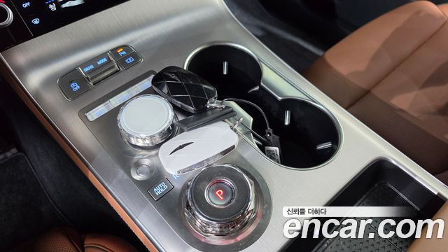 Genesis GV70 2025 — photo 12