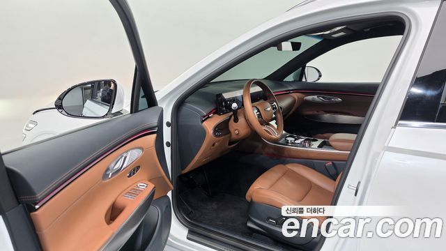 Genesis GV70 2025 — photo 13