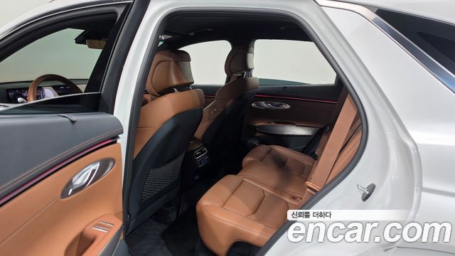 Genesis GV70 2025 — photo 17