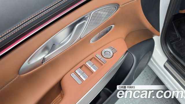 Genesis GV70 2025 — photo 24