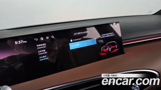 Genesis GV70 2025 — photo 28