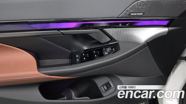 BMW 5-Series 2026 — photo 24