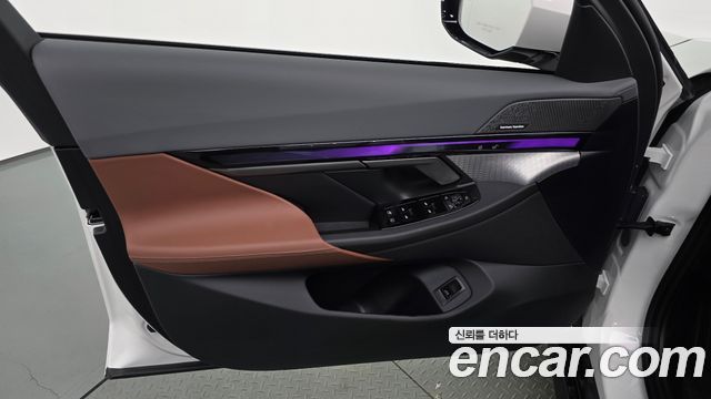 BMW 5-Series 2026 — photo 14