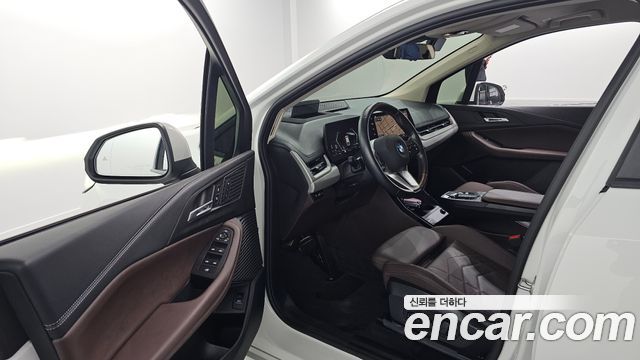 BMW 2-Series 2024 — photo 13