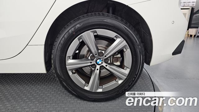 BMW 2-Series 2024 — photo 7