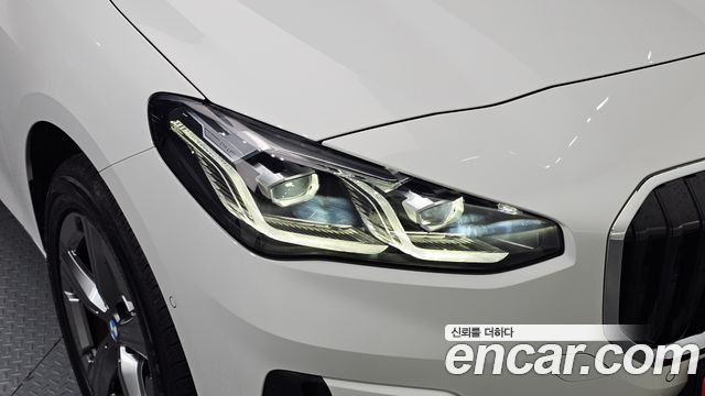 BMW 2-Series 2024 — photo 8
